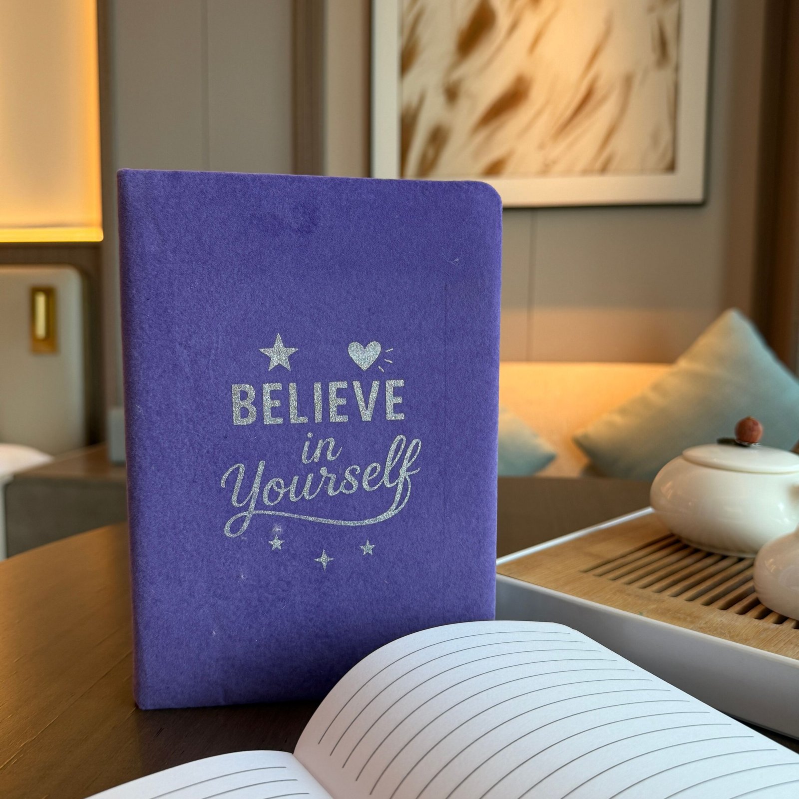 Levanduľový zamatový zápisník Believe in Yourself Zápisník sebalásky levanduľový zamat Believe