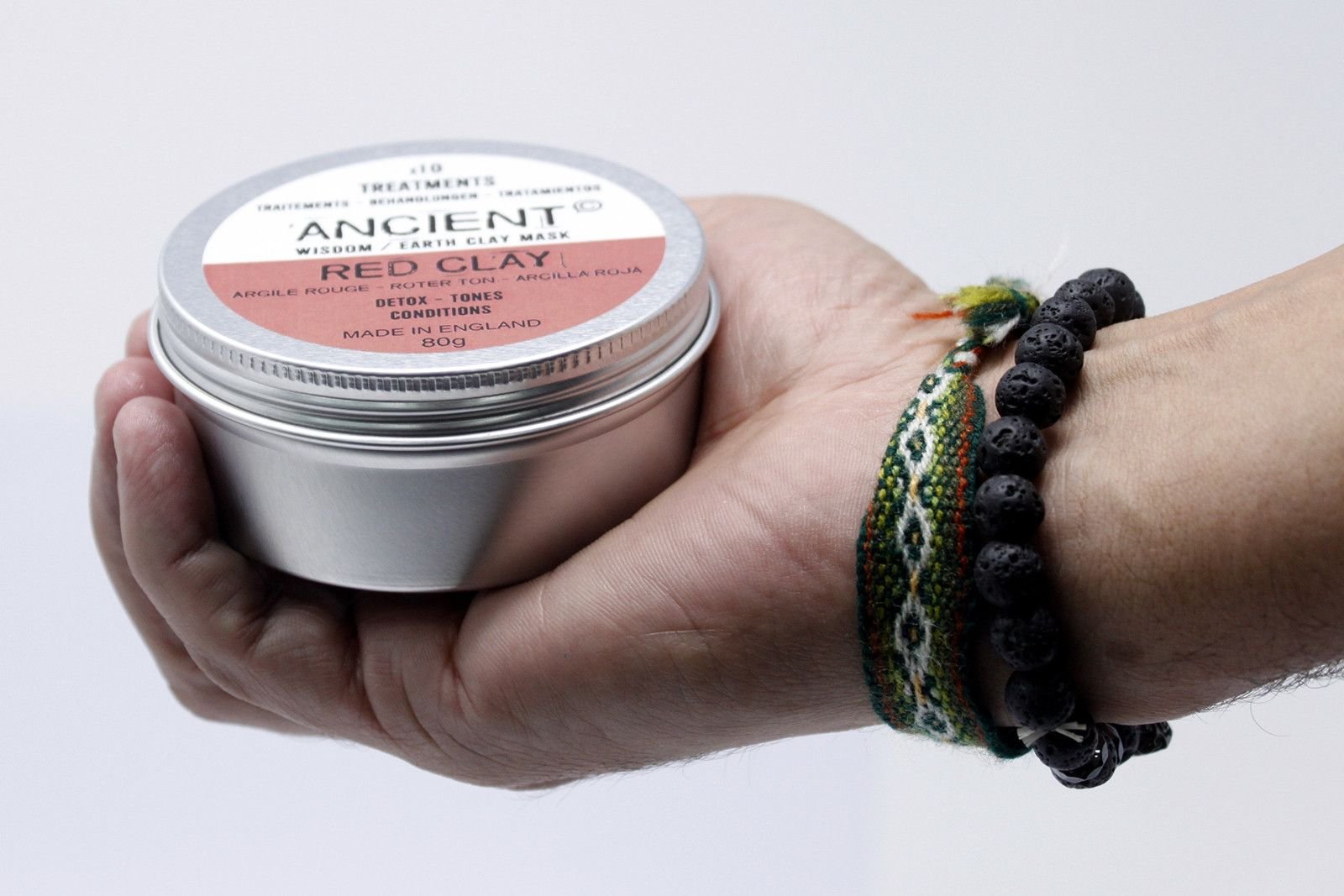 detoxifying red clay face mask powder Detoxifying Red Clay Face Mask Powder - Image 4