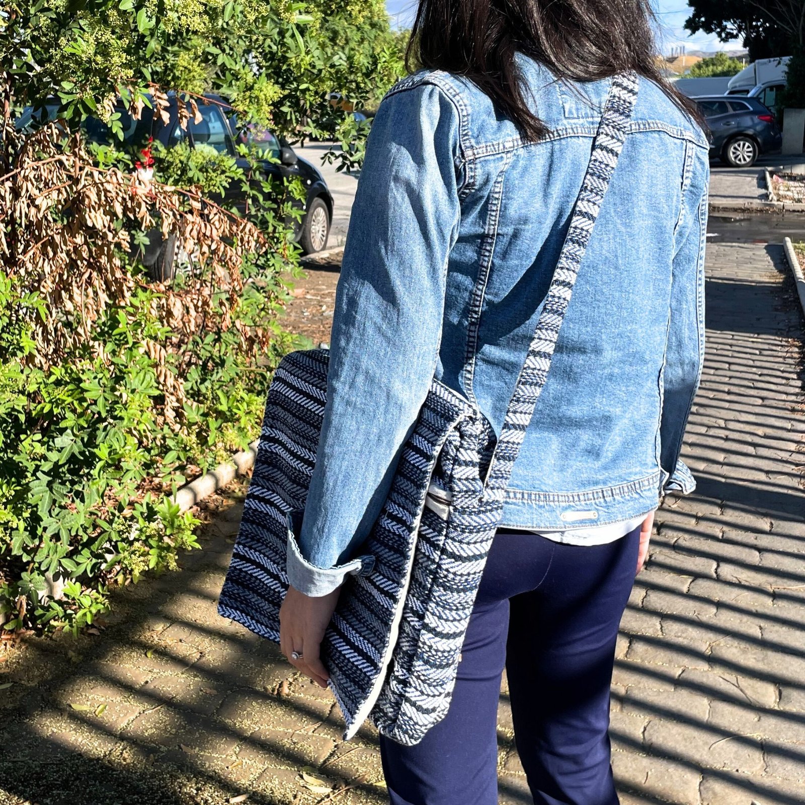 Modrá pruhovaná mäkká tkaná taška na notebook Mäkká ochranná taška na notebook modré pruhy – Obrázok 3