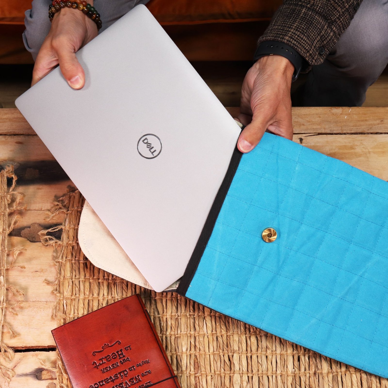 Žlté bavlnené polstrované puzdro na laptop 13 Žiarivé ochranné puzdro na laptop žltá bavlna – Obrázok 12