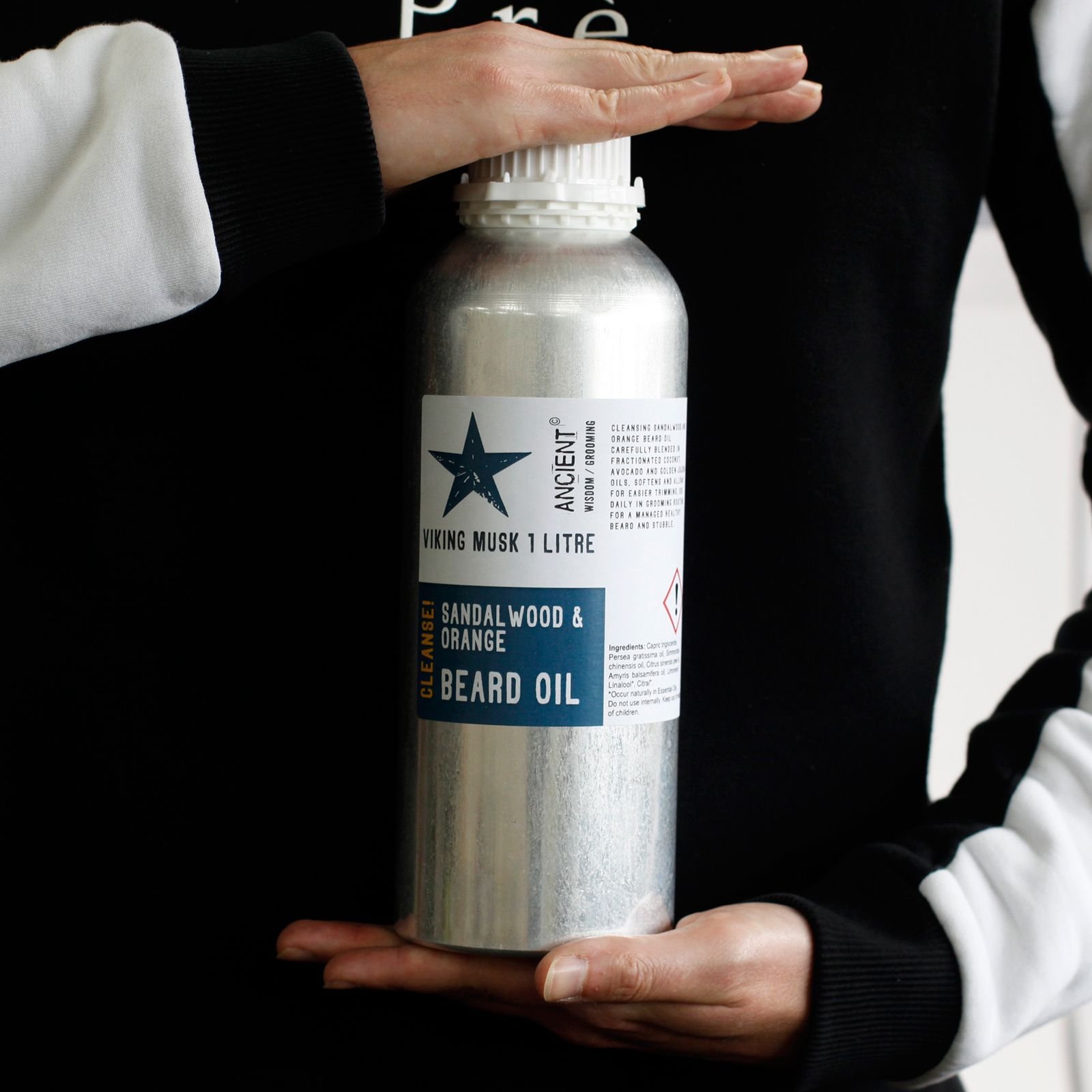 purifying beard oil with orange & sandalwood Purifying Beard Oil with Orange & Sandalwood - Image 3