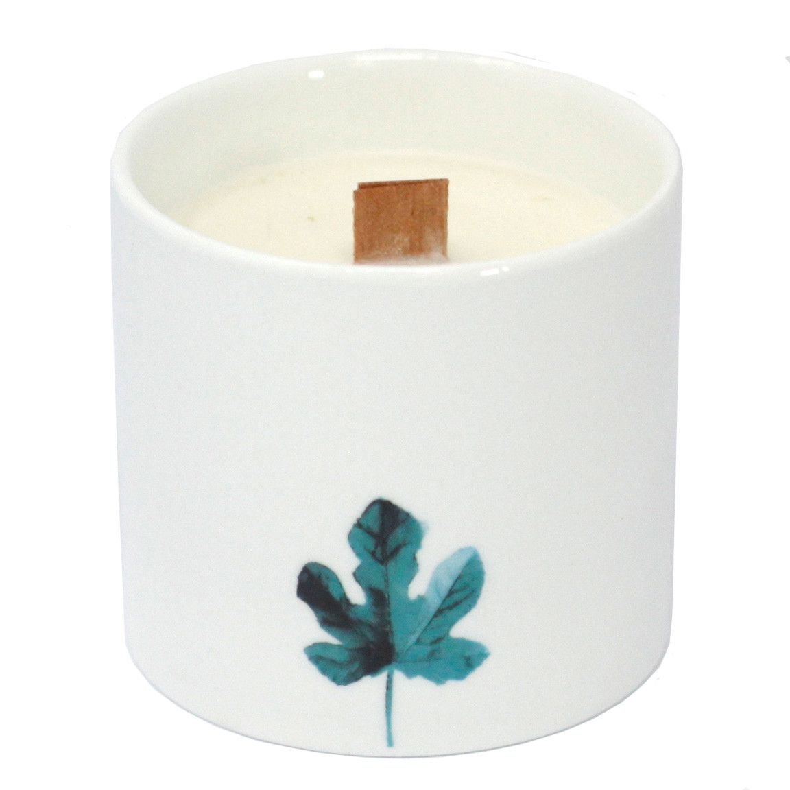 dreamy botanical soy candle marsh violet Dreamy Botanical Soy Candle Marsh Violet - Image 4