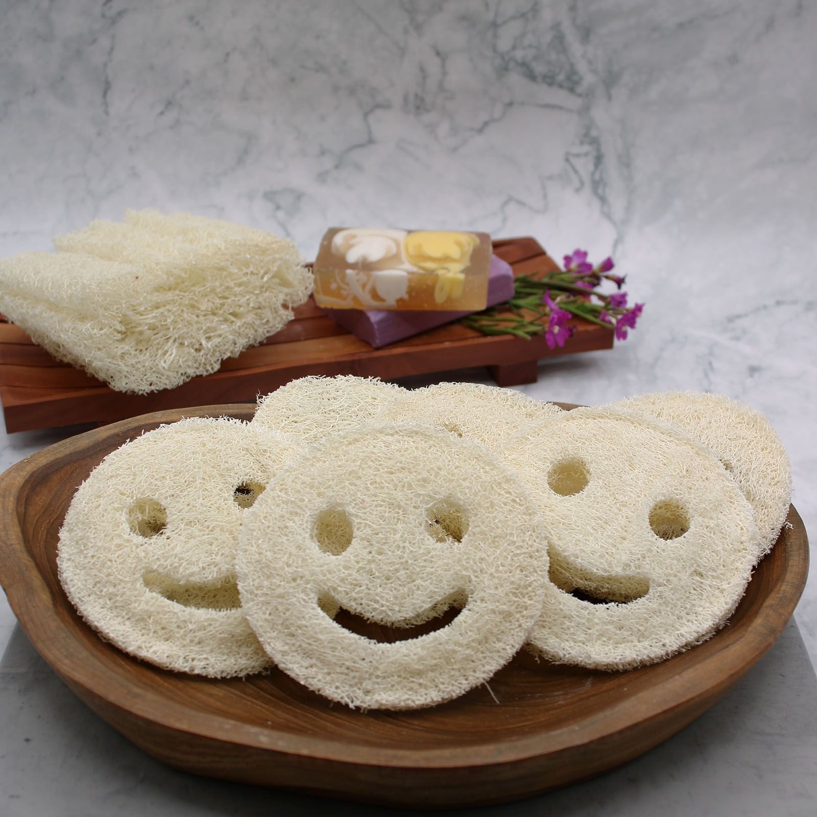 playful body exfoliating loofah smiley Playful Body Exfoliating Loofah Smiley - Image 2
