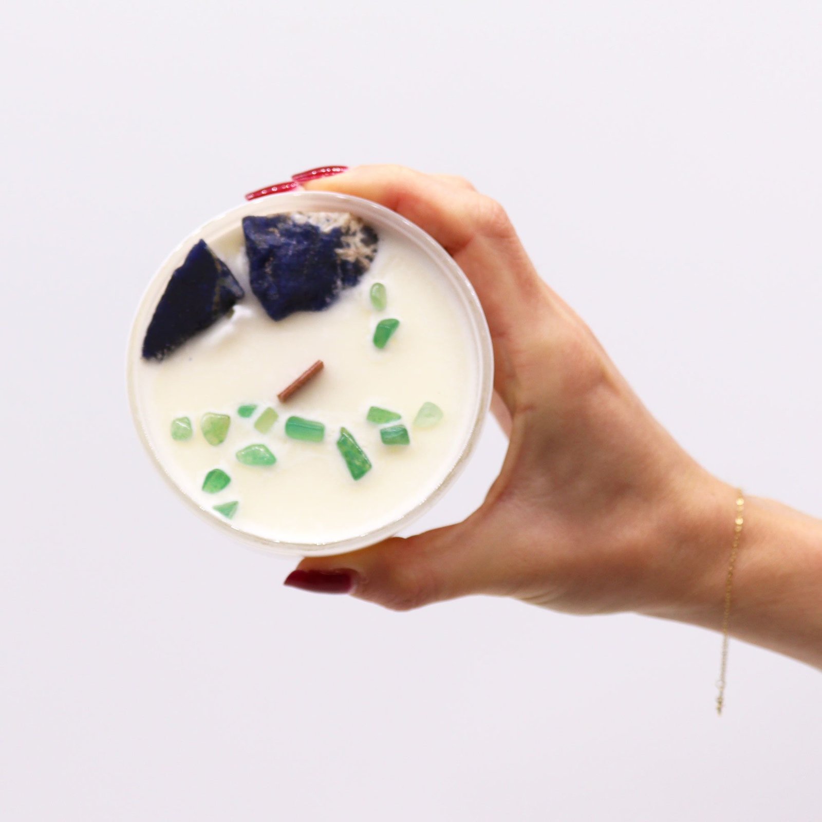 expressive throat chakra crystal soy candle Expressive Throat Chakra Crystal Soy Candle - Image 4