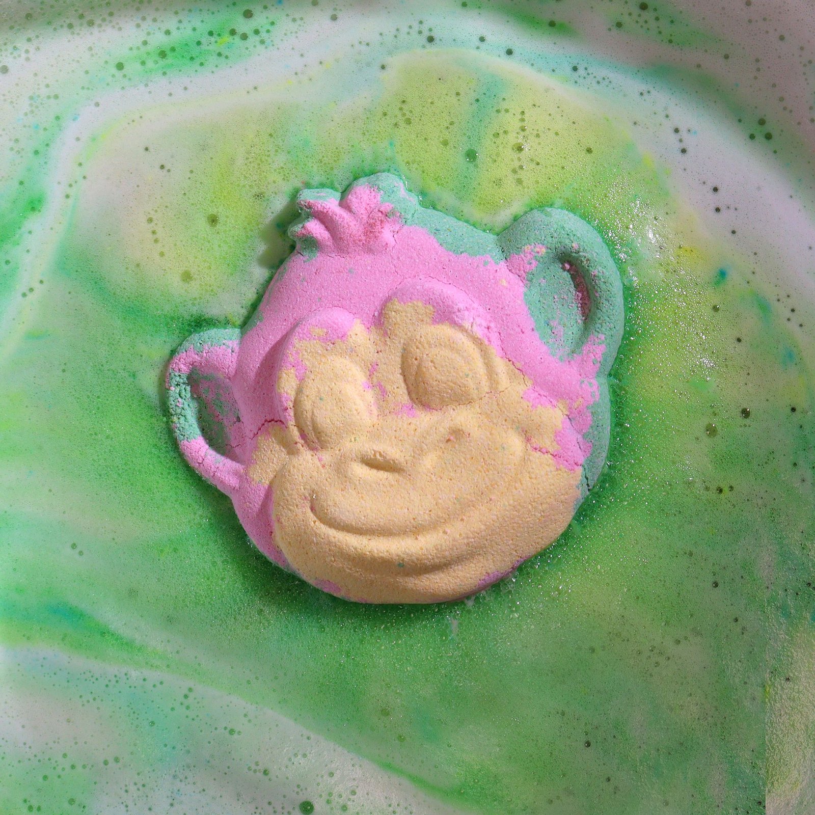 tropical kids bath bomb monkey guava strawberry Tropical Kids Bath Bomb Monkey Guava Strawberry - Image 7