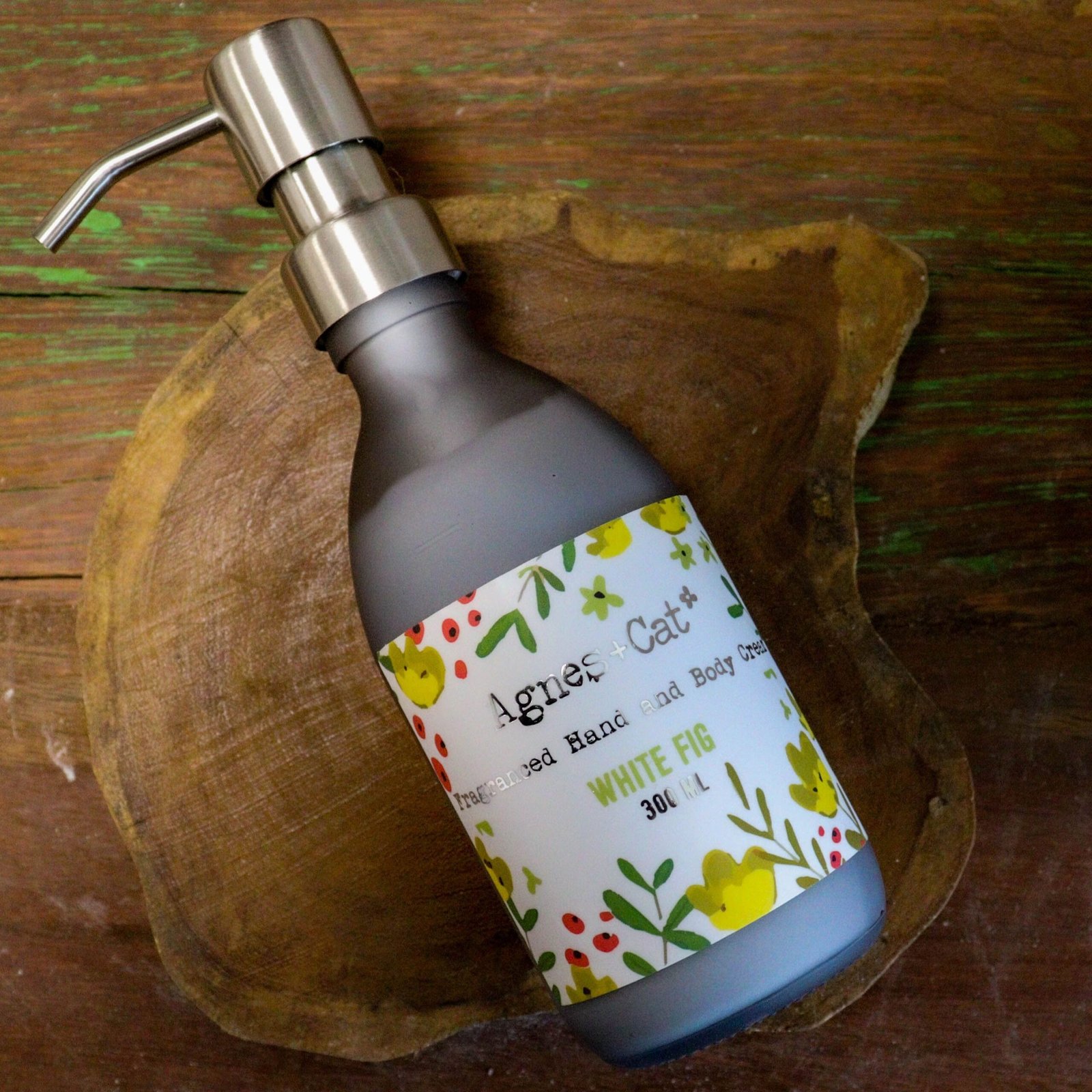 nourishing hand and body cream white fig Nourishing Hand and Body Cream White Fig - Image 3