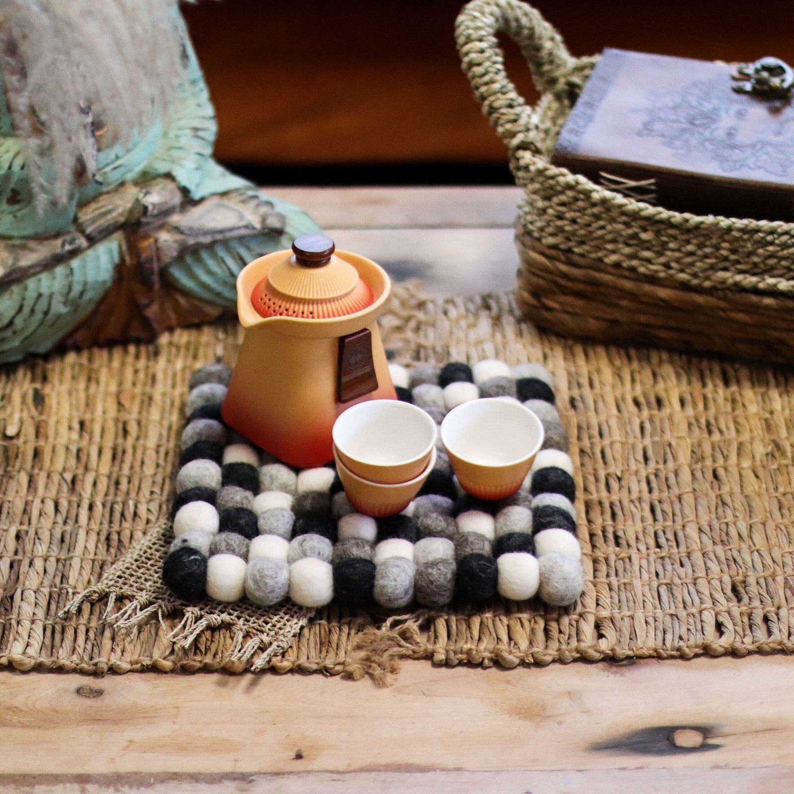 minimalist square wool felt heat-protecting mat Minimalist Square Wool Felt Heat-Protecting Mat