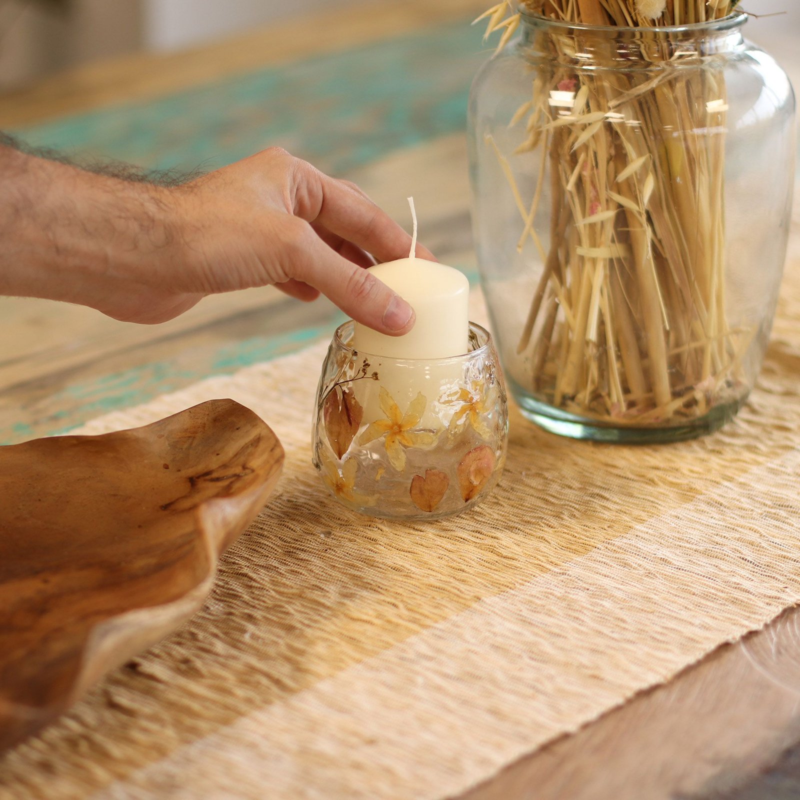 tranquil rosa straight candle holder blossoms Tranquil Rosa Straight Candle Holder Blossoms - Image 2