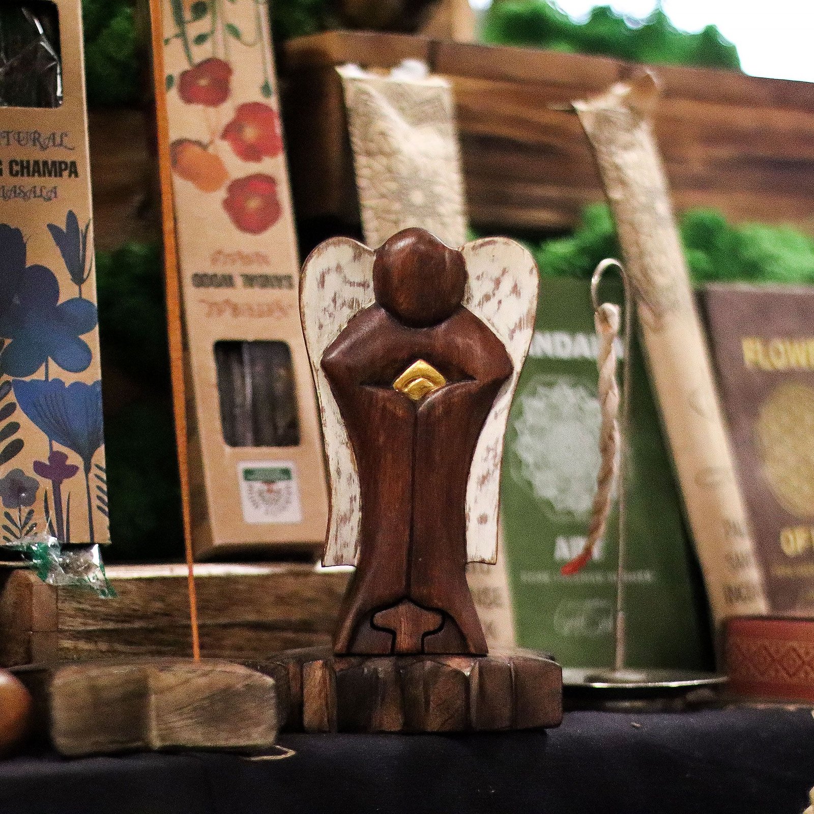 love keepsake angel magic box suar wood Love Keepsake Angel Magic Box Suar Wood - Image 4