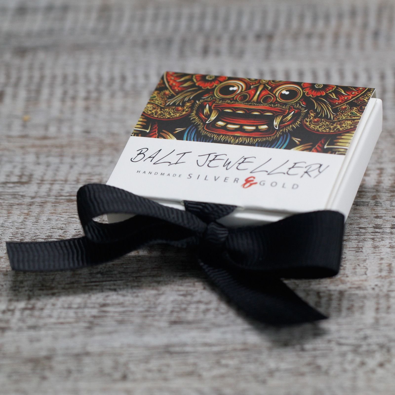 protective hamsa drop earrings silver gold Protective Hamsa Drop Earrings Silver Gold - Image 5