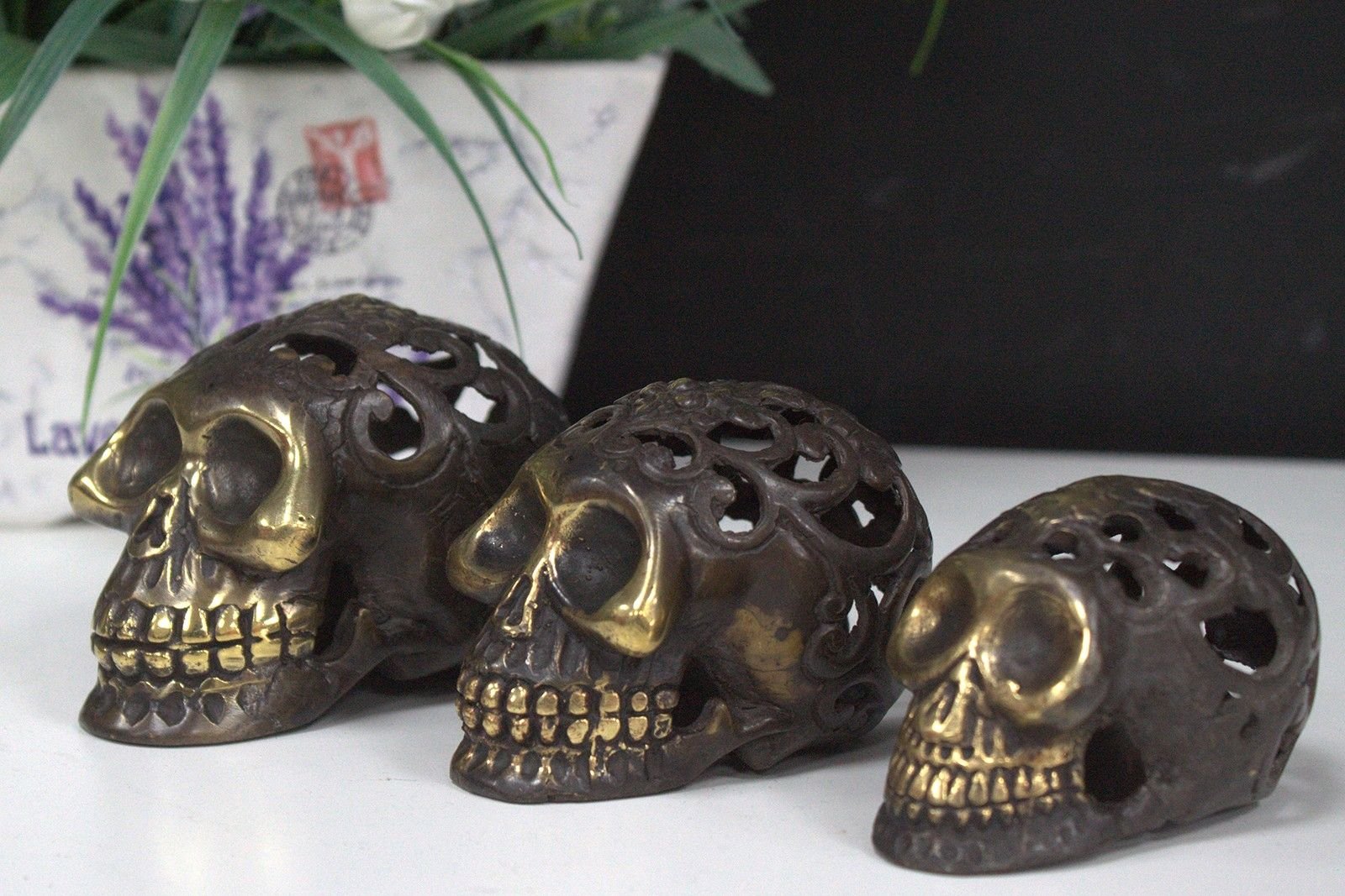 mystic vintage brass skull altar ornament Mystic Vintage Brass Skull Altar Ornament - Image 6