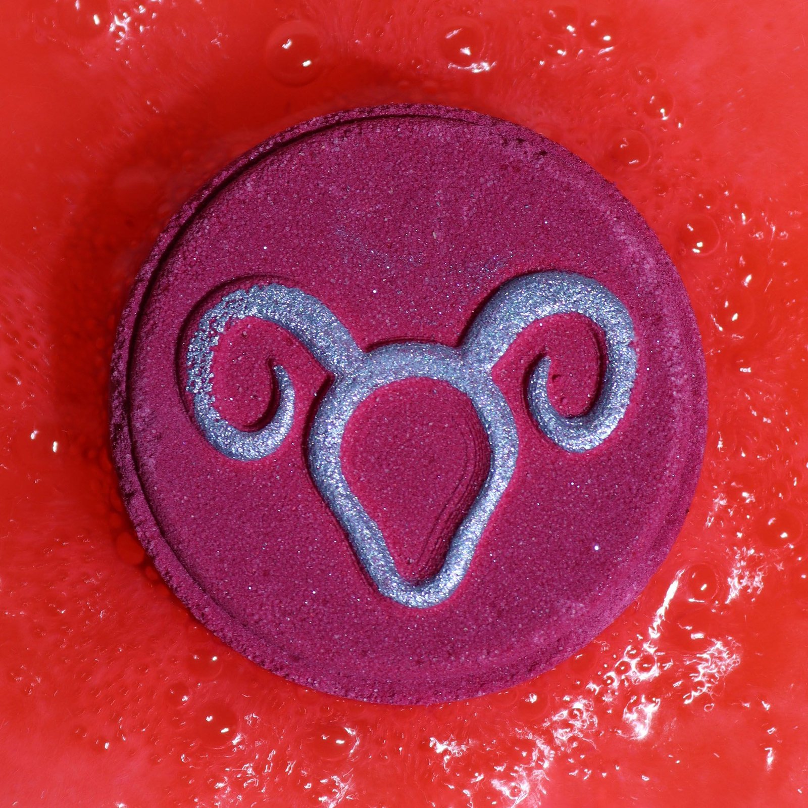 energising zodiac bath fizz set aries Energising Zodiac Bath Fizz Set Aries - Image 5