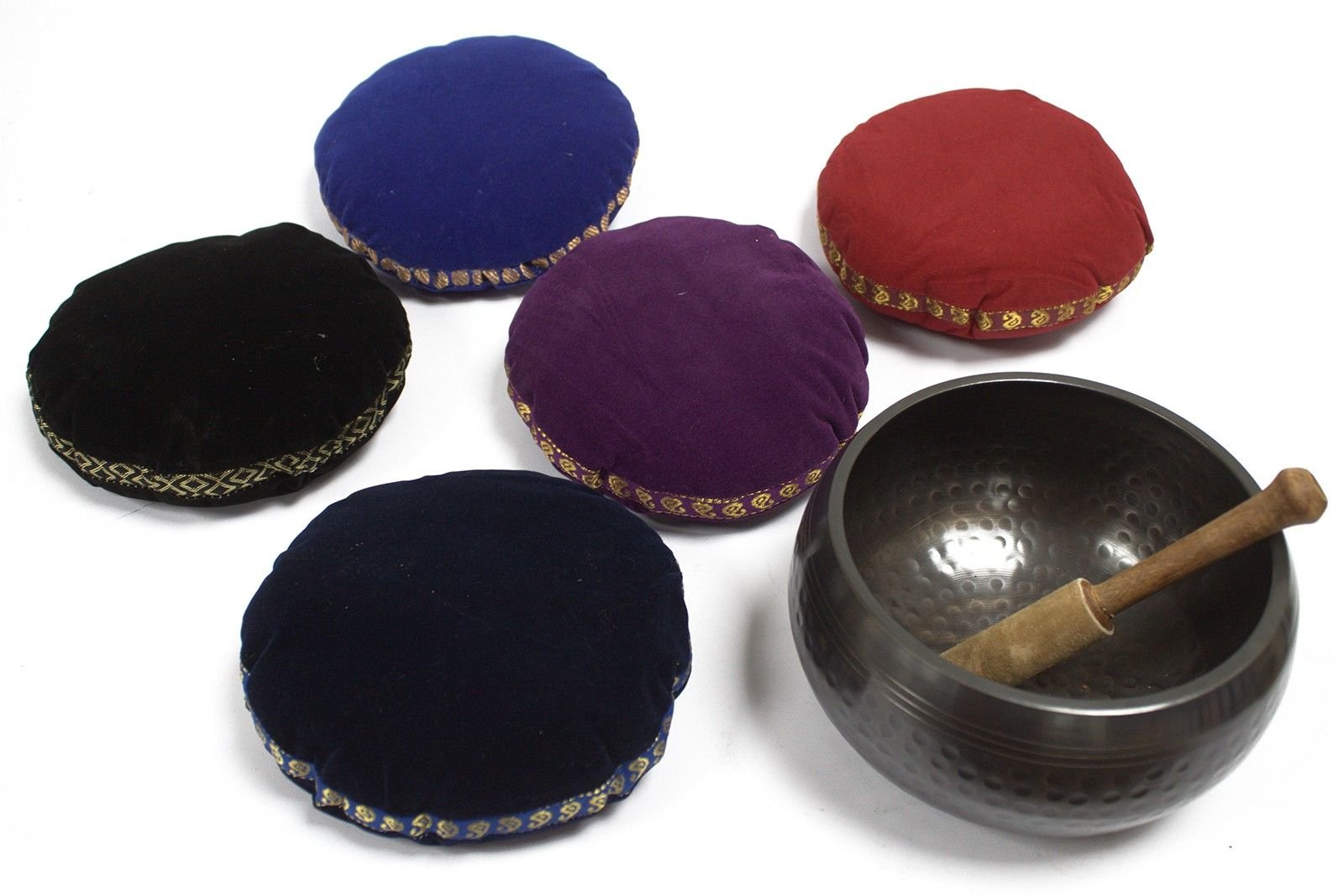 resonance enhancing velvet singing bowl cushion Resonance Enhancing Velvet Singing Bowl Cushion - Image 3