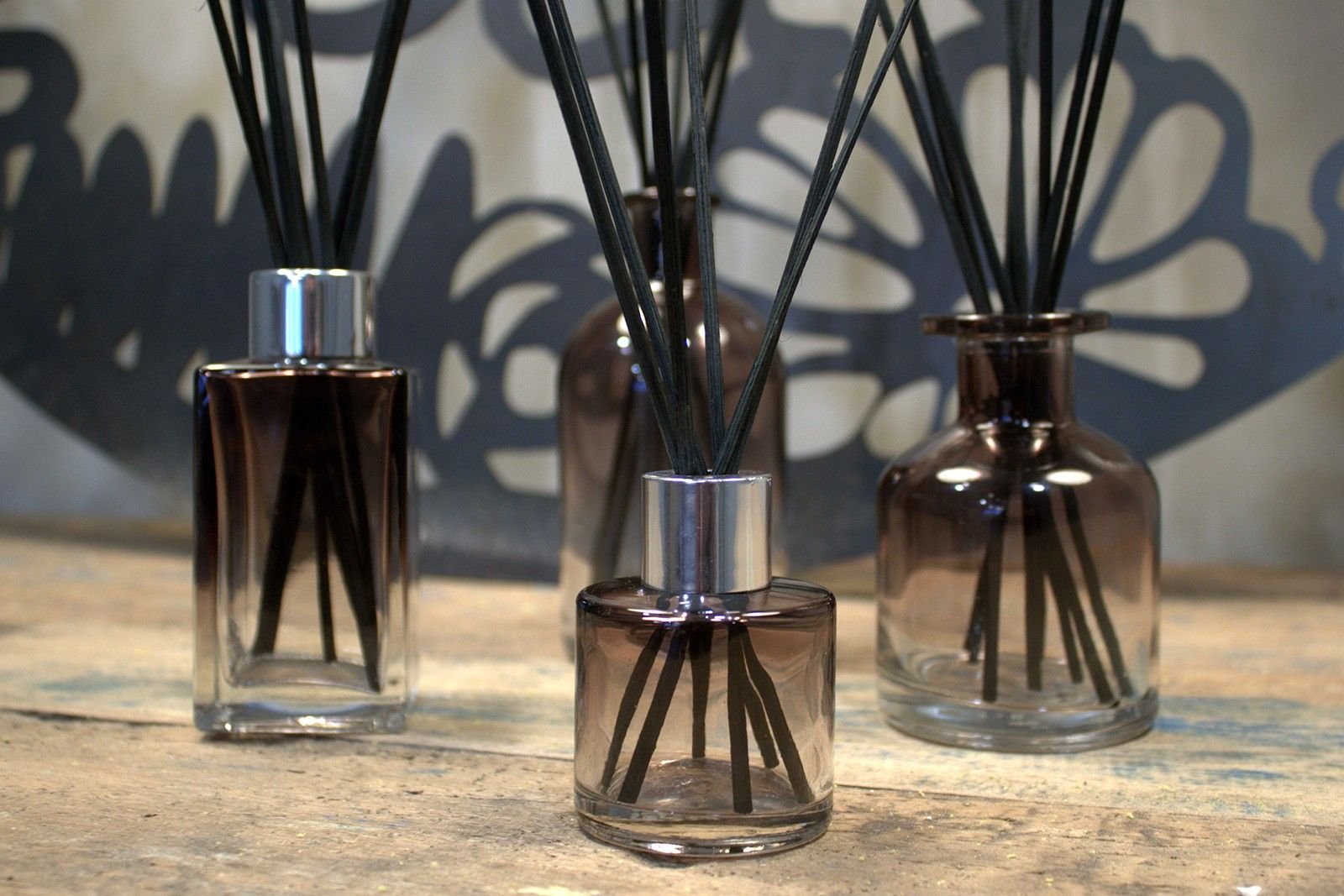 compact reed diffuser bottle charcoal round glass Compact Reed Diffuser Bottle Charcoal Round Glass - Image 3