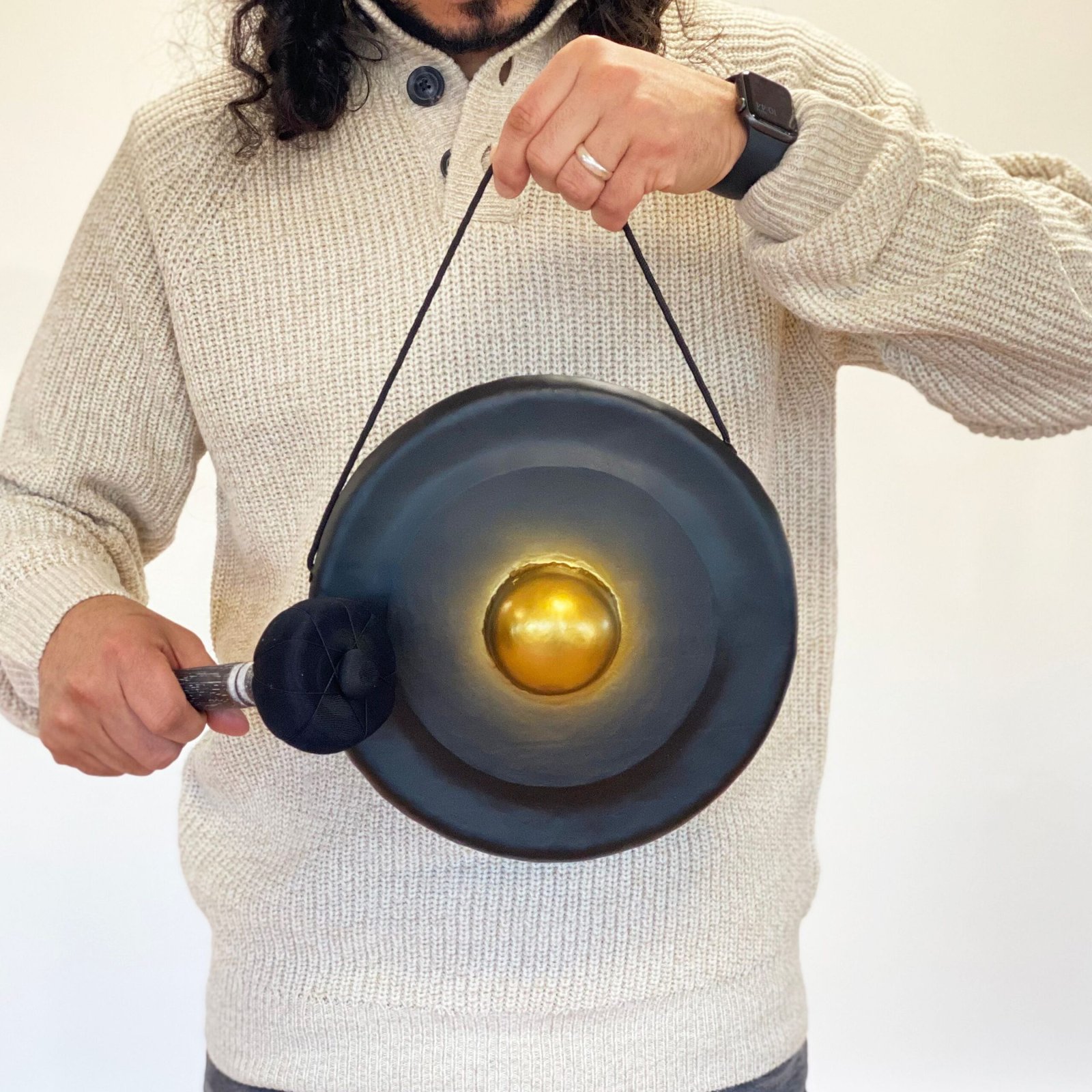 harmonic healing gong on carved stand black Harmonic Healing Gong on Carved Stand Black - Image 5