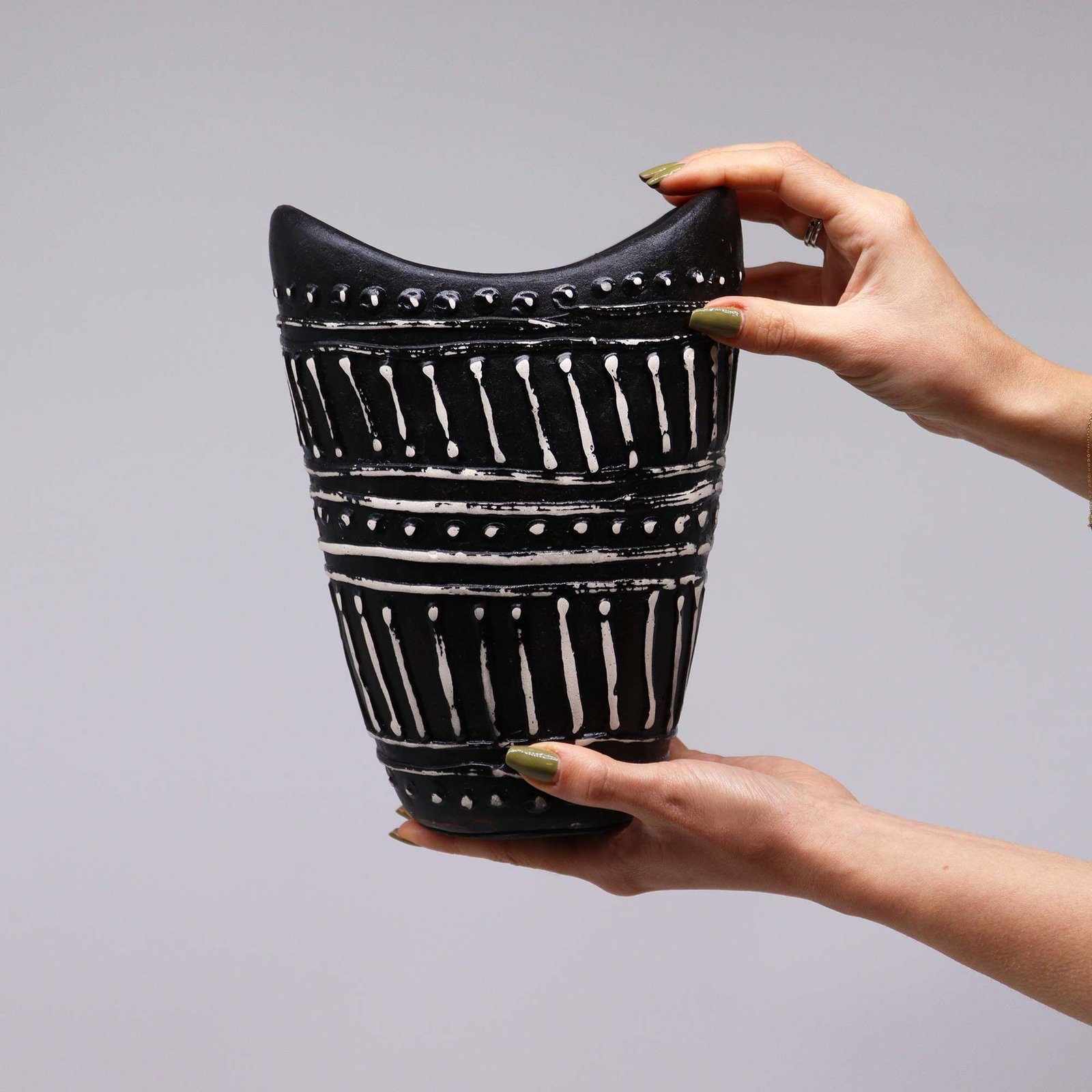 organic swirl terracotta vase chocolate brown Organic Swirl Terracotta Vase Chocolate Brown - Image 3