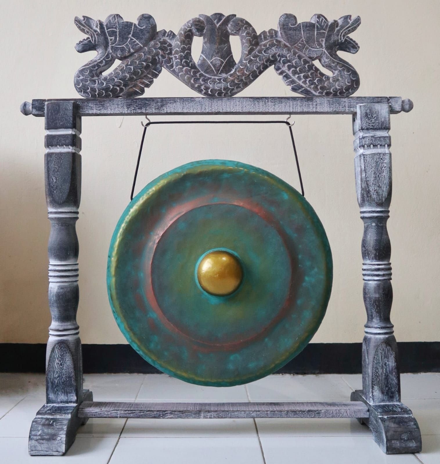 tranquil healing gong on greenwash stand Tranquil Healing Gong on Greenwash Stand