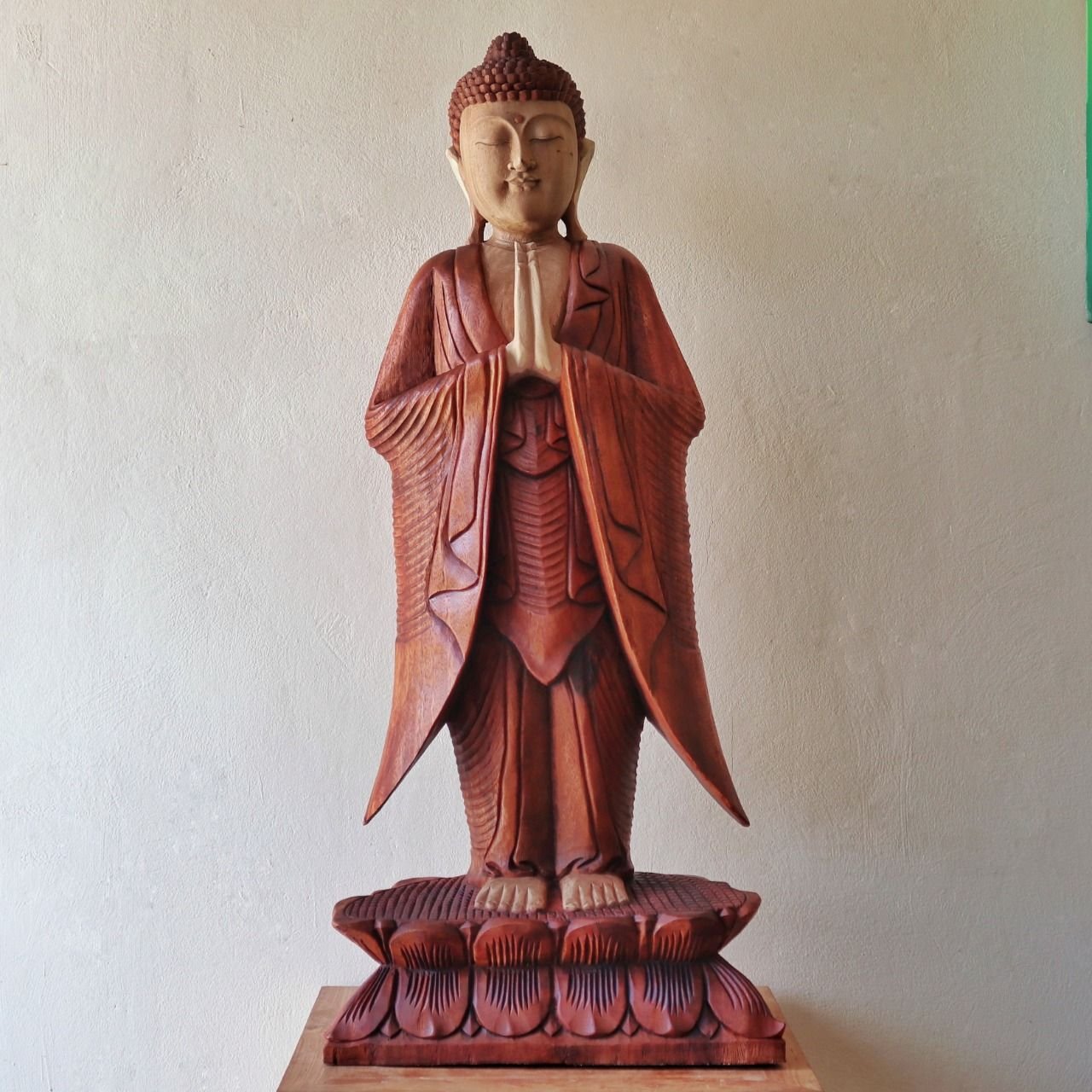 grand welcome buddha statue natural suar wood Grand Welcome Buddha Statue Natural Suar Wood - Image 2